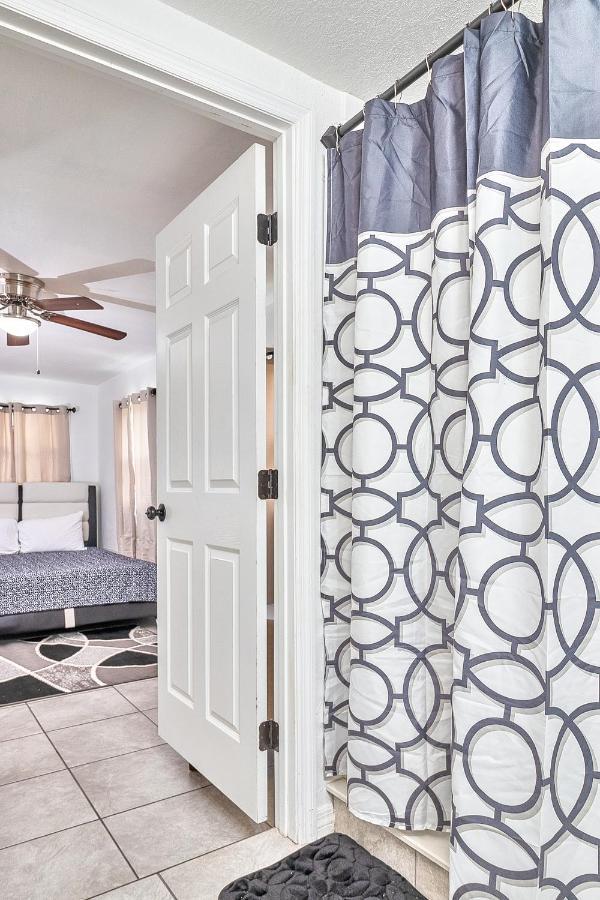 4-Bedroom Comfort Ybor City, Close To Everything แทมปา ภายนอก รูปภาพ